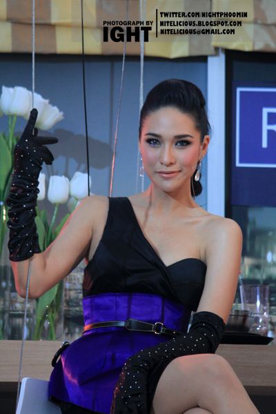 เมื่อ อั้ม เจอ พลอย