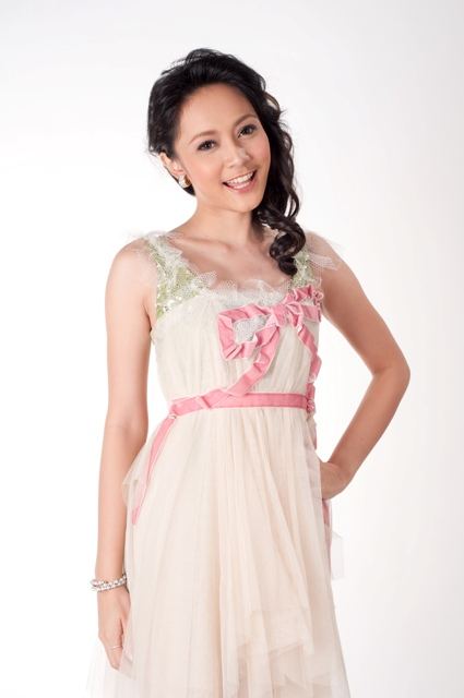 ทำความรู้จักกับสาวงามผู้ผ่านเข้ารอบ 18 คนสุดท้าย นางสาวไทย 2553
