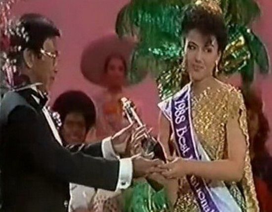 วันนี้นั่งดูการประกวด Miss Asia Pacific ประจำปี 1988 ใน Youtube พี่นุชสวยหวานมากๆ