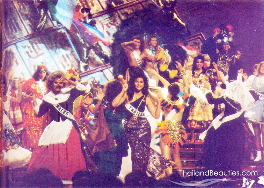 1 ใน 7 ตัวแทนสายสะพาย " THAILAND " ที่เข้ารอบลึกๆเวที MU และเป็น MU คนที่ 2 ของประเทศไทย