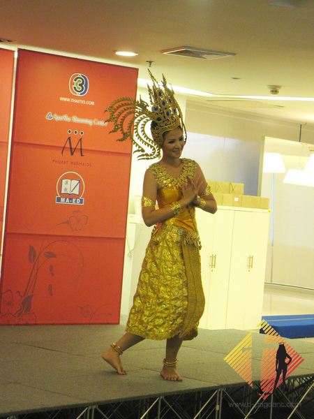 แถลงข่าว "ปิงปิง" ไปประกวด Miss Chinese International 2010