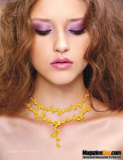 Make UP