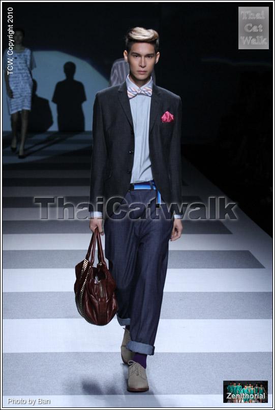 "แม็ค รัฐศาสตร์ จาก Elle Fashion Week 2010"
