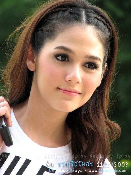 ชมพู่ แฟชั่นนิสต้าเมืองไทย