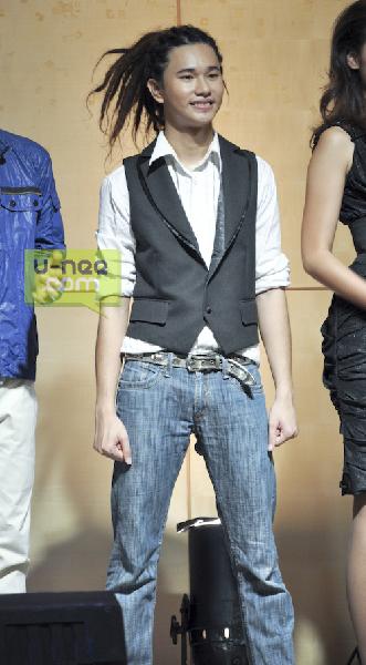 dewgusso  ดิวกัซโซ่