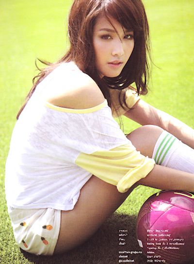 อ๋อม ประกบ มิน ในบันไดดอกรัก