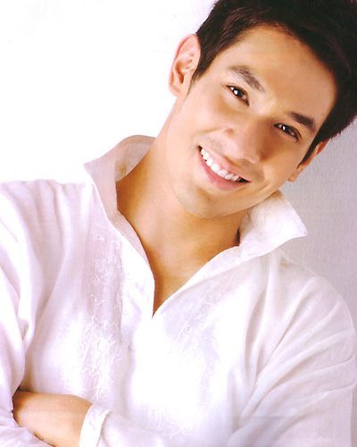 อ๋อม ประกบ มิน ในบันไดดอกรัก
