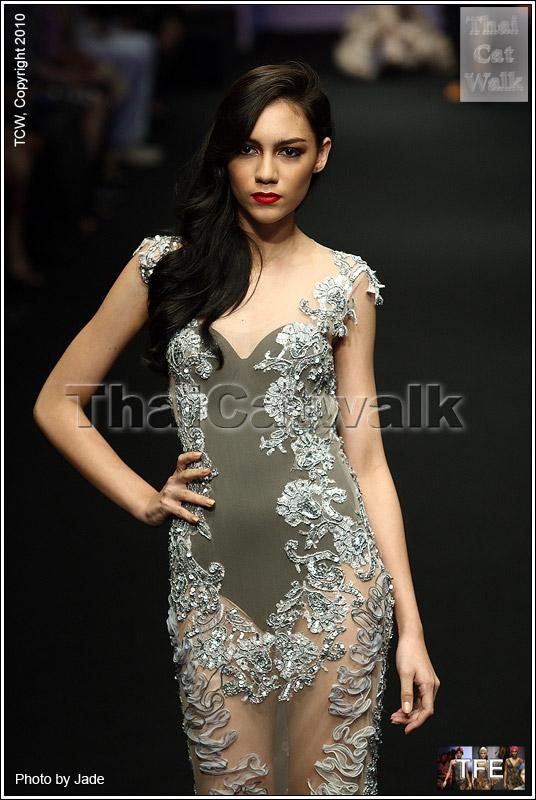 Thailand Fashion Expo 2010 ชุดราตรีสวยจังถ้านางงามไทยได้เป็นชุดราตรีหลักก็คงเลิศน่าดู
