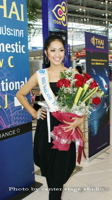 ภาพน้องเดียร์ ปิยะภรณ์ จากสนามบิน เช้าวันนี้