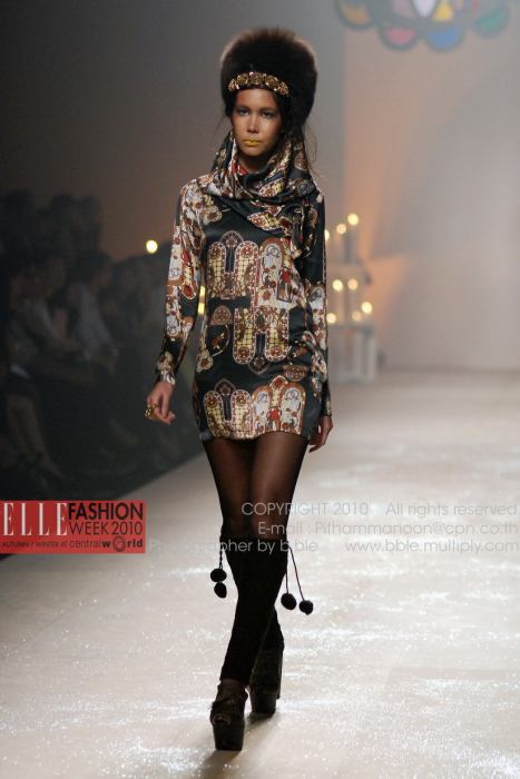 E L L E Fashion Week 2010 = = = = => > > Design By Kloset Red Carpet