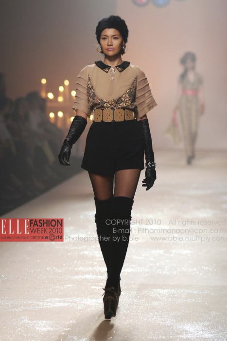 E L L E Fashion Week 2010 = = = = => > > Design By Kloset Red Carpet
