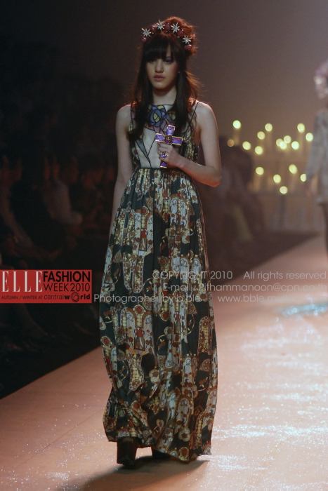 E L L E Fashion Week 2010 = = = = => > > Design By Kloset Red Carpet