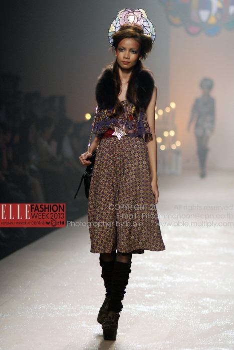E L L E Fashion Week 2010 = = = = => > > Design By Kloset Red Carpet