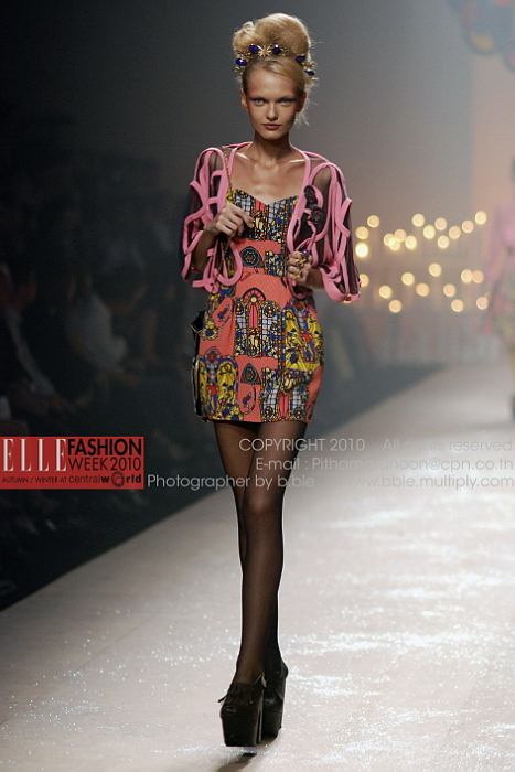 E L L E Fashion Week 2010 = = = = => > > Design By Kloset Red Carpet