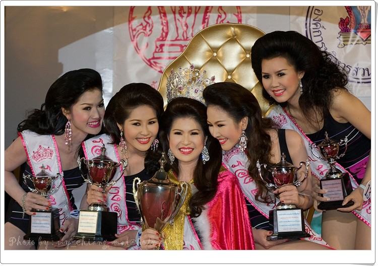 ก่อนมาเป็นนางสาวไทย 2553 เธอคือ นางสาวเชียงใหม่ 2553 - กฤชภร หอมบุญญาศักดิ์