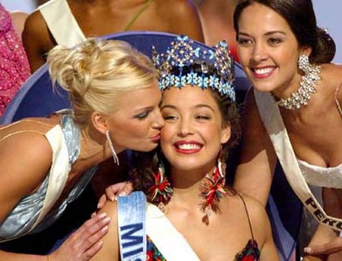 MW 2002 - TURKEY รอง 1 COLOMBIA รอง 2 PERU