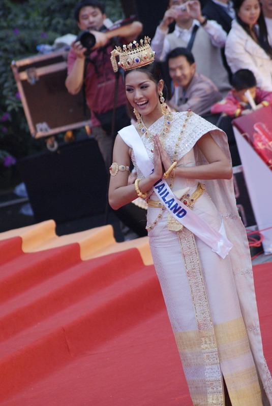 MISS THAILAND INTERNATIONAL 2010 : NATIONAL COSTUME