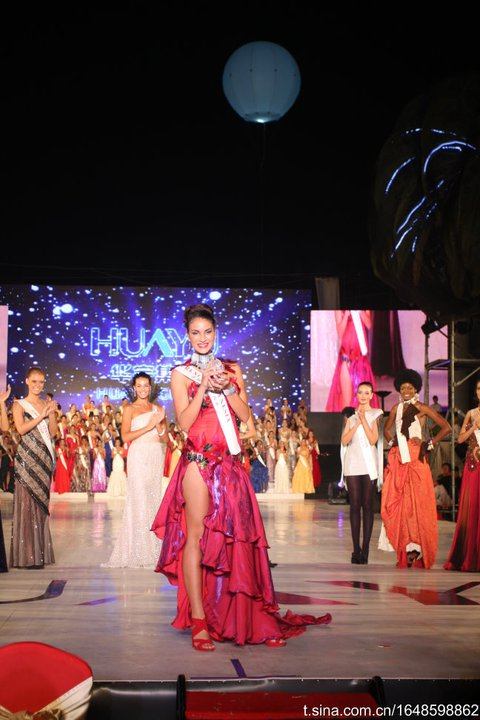 Miss French Polynesia wins Best Designer Award