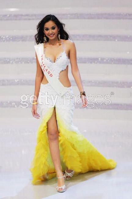 EVENING GOWNS ของ THAILAND ในช่วงปี 2000 - 2010 คุณคิดว่าชุดไหน-ใครใส่สวยสุด????