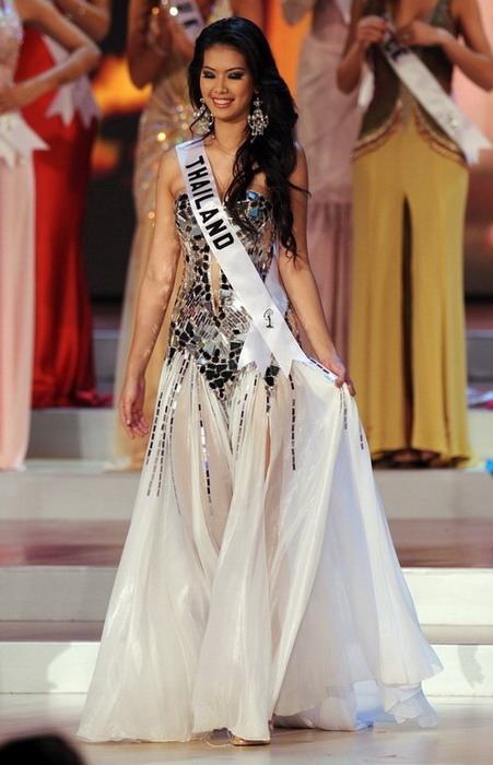 EVENING GOWNS ของ THAILAND ในช่วงปี 2000 - 2010 คุณคิดว่าชุดไหน-ใครใส่สวยสุด????