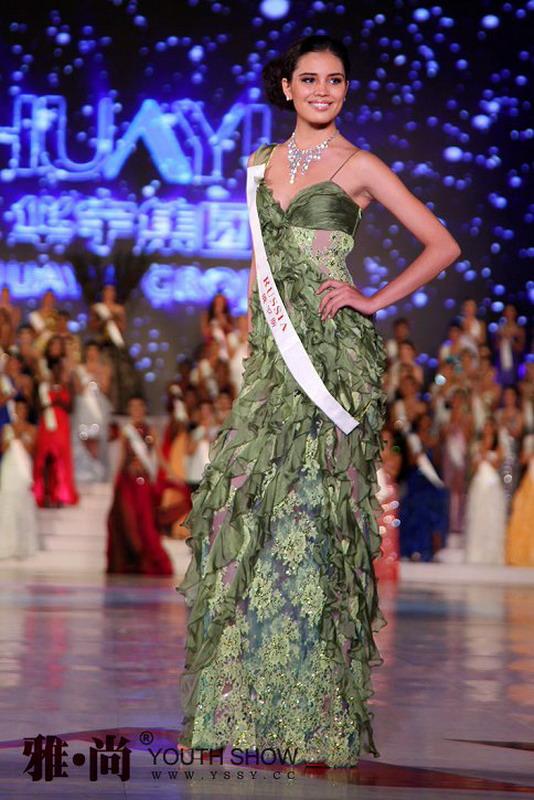 ชุดราตรีของประเทศอื่นๆ วันประกวด TOP MODEL และ Miss World Designer Dress Award