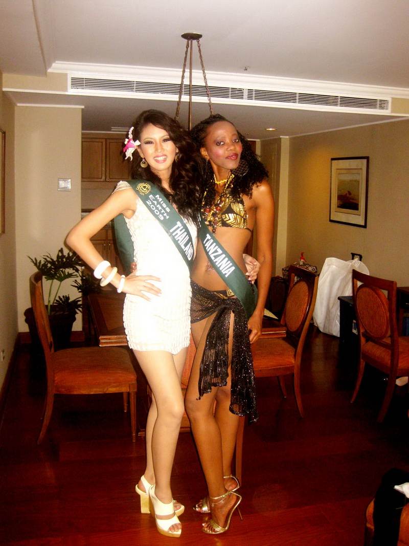 Miss Thailand Earth 2009 - มะเหมี่ยว รุจินันท์ พันธ์ศรีทุม เธอยังสวยดูกี่ครั้งก็ไม่เบื่อ???