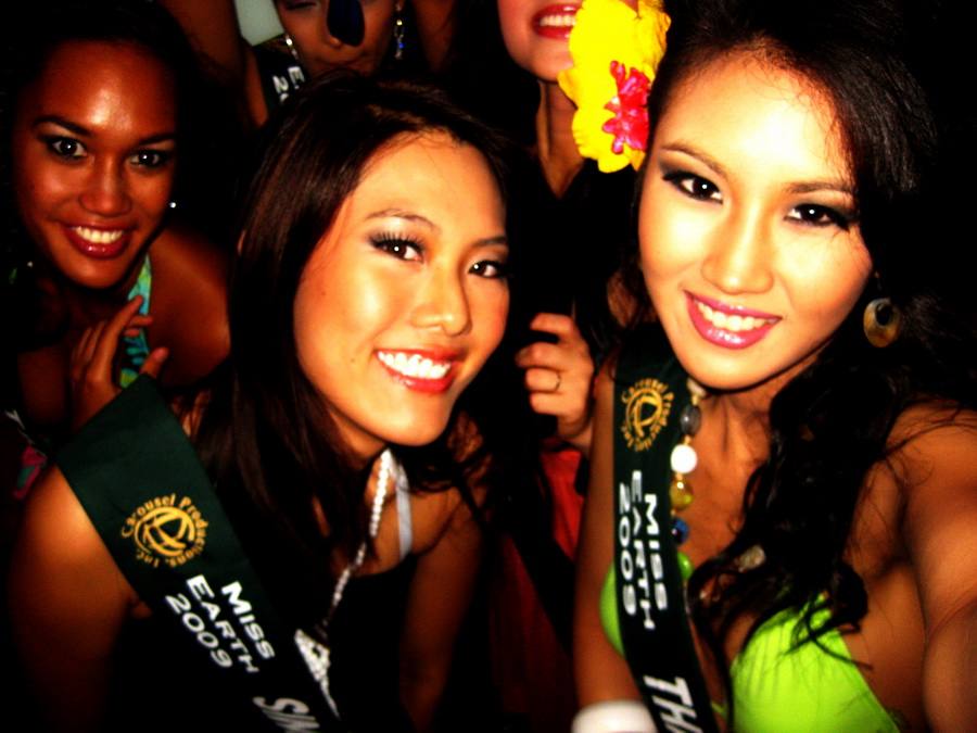 Miss Thailand Earth 2009 - มะเหมี่ยว รุจินันท์ พันธ์ศรีทุม เธอยังสวยดูกี่ครั้งก็ไม่เบื่อ???