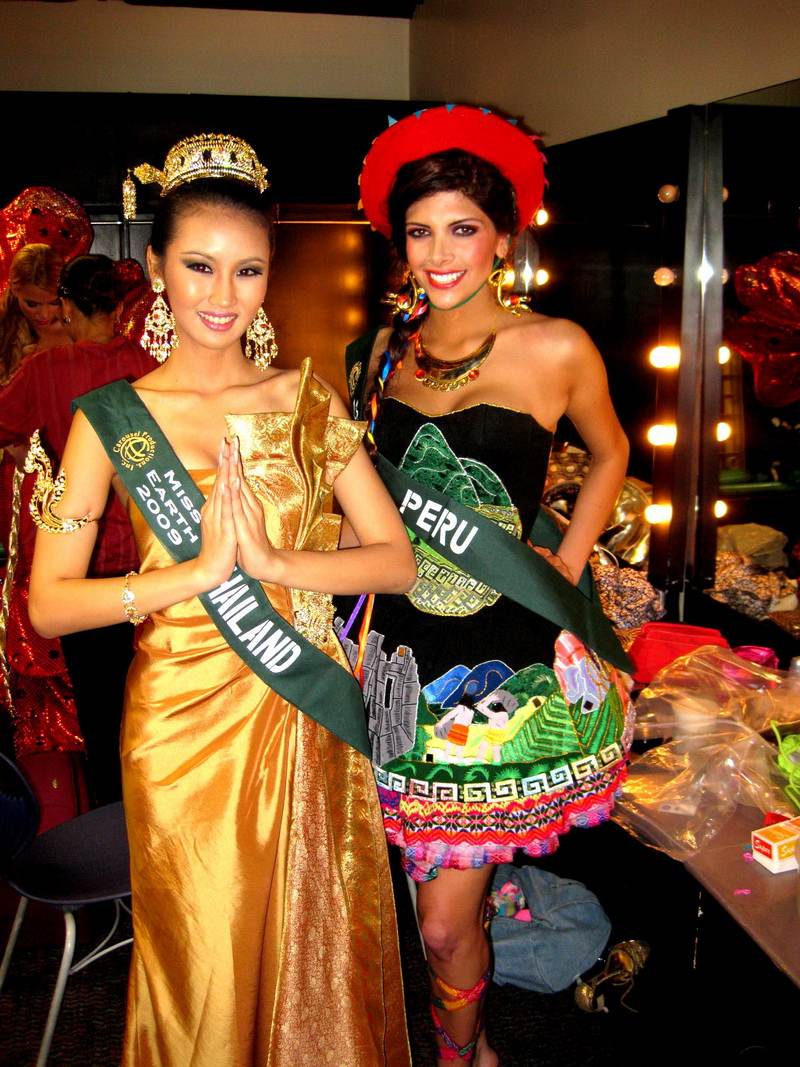 Miss Thailand Earth 2009 - มะเหมี่ยว รุจินันท์ พันธ์ศรีทุม เธอยังสวยดูกี่ครั้งก็ไม่เบื่อ???