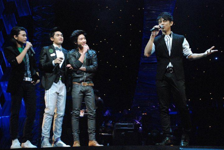 ดิว เดอะสตาร์ - เพื่อนๆ  @ boy story concert