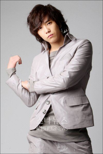 이홍기 / Lee Hong Ki (Lee Hong Gi)