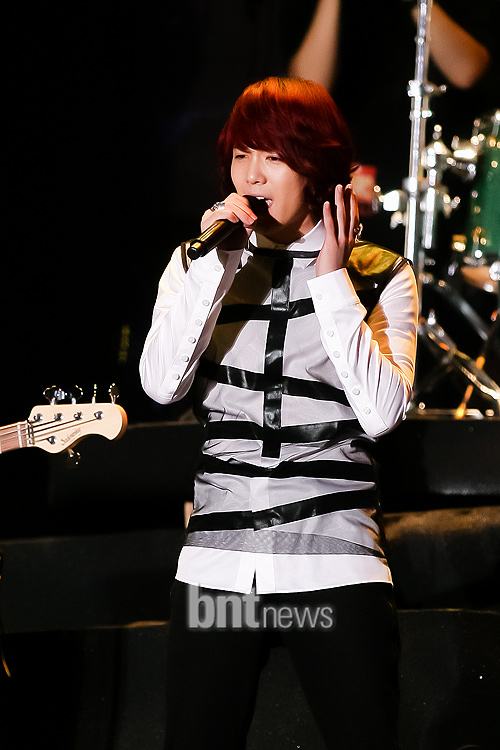 이홍기 / Lee Hong Ki (Lee Hong Gi)