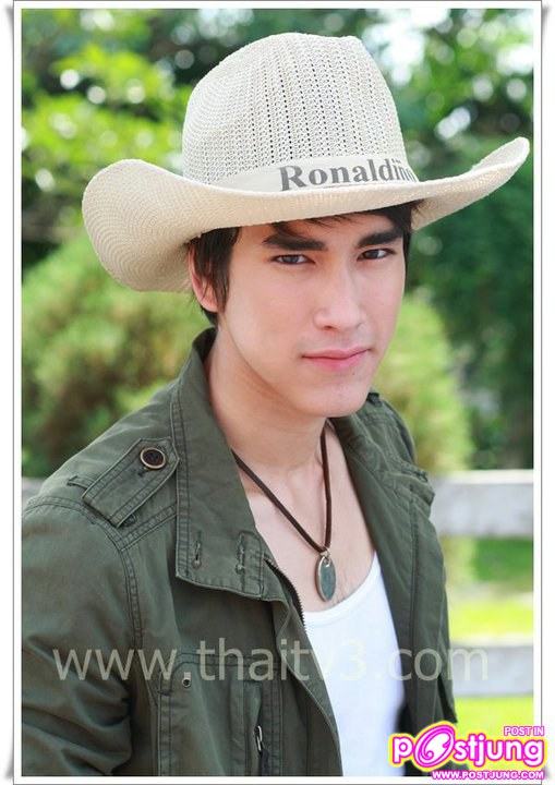 4 หนุ่ม f4 เมืองไทย (แบบนี้พอไหวมั้ยคะ)