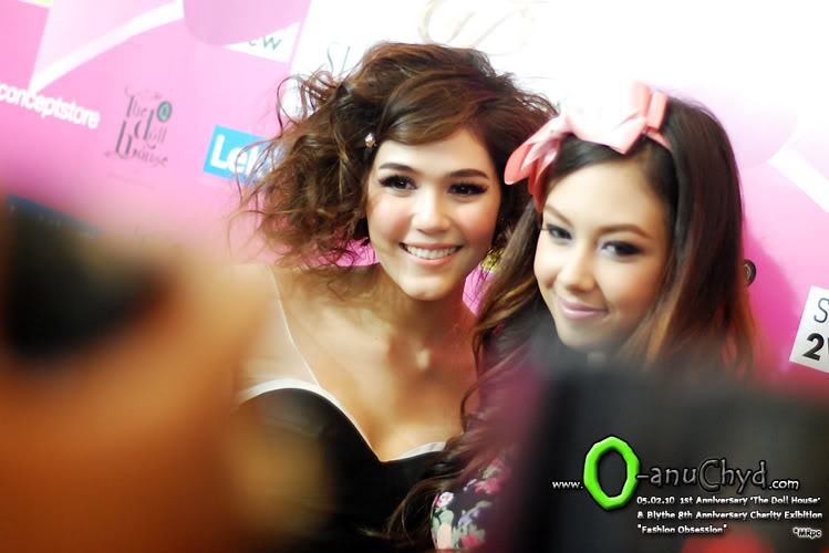 ชมพู่ ตอนไม่ได้ใส่คอนแทคเลนส์ ไม่อยากจะพูดเลยอะ