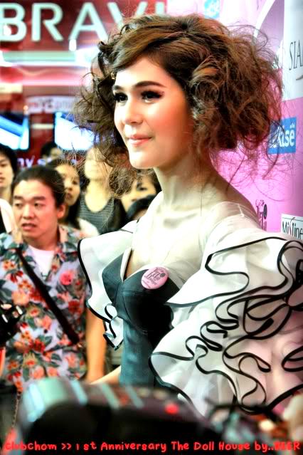 ชมพู่ ตอนไม่ได้ใส่คอนแทคเลนส์ ไม่อยากจะพูดเลยอะ
