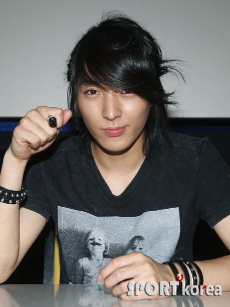 Choi Jong Hun ชอย จงฮุน (최종훈)