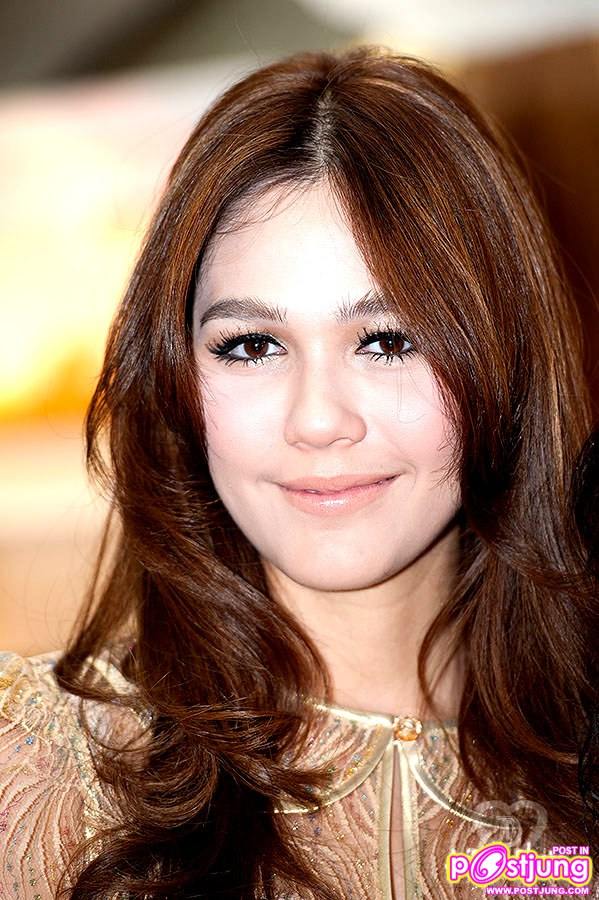 ชมพู่ ไปโชว์ตัวที่จ. อุดรธานี