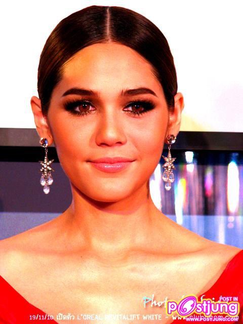 ชมพู่ สวยสง่าในชุดแดงกับการเป็นพรีเซ็นเตอร์ L'ORAEL