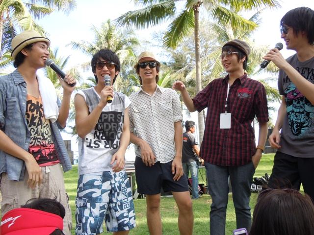 รุจ ดิว ริท เซน  in Romantic Nite with The Star  Nisha ville Resort[หัวหิน]