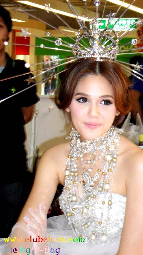 ชมพู่ แปลงร่างเป็นเจ้าหญิงในเทพนิยาย