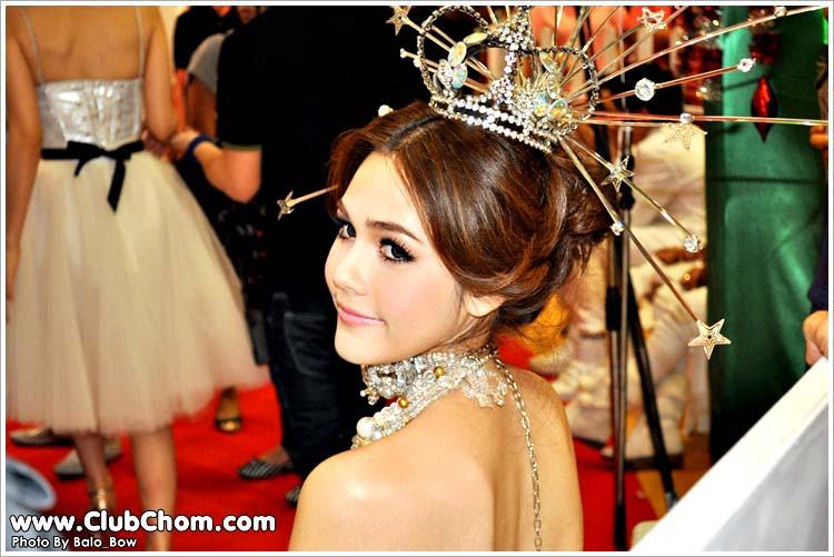 เวียร์ ชมพู่ เจ้าชายและเจ้าหญิงในโลกนิทาน