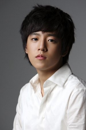 ลี ฮยอน วู/이현우 / Lee Hyun Woo
