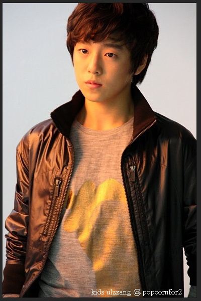 ลี ฮยอน วู/이현우 / Lee Hyun Woo