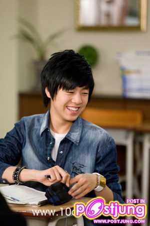 ลี ฮยอน วู/이현우 / Lee Hyun Woo