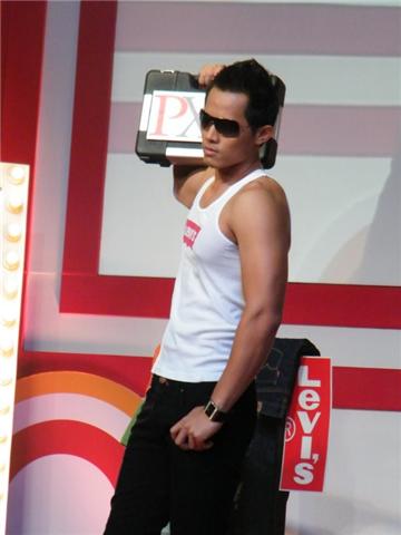 ผู้ชายโครตหล่อ