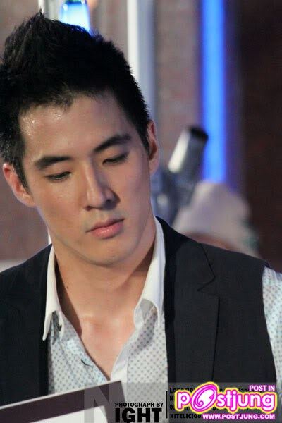 ฮาเวิร์ด หวัง หล่อ /เท่ /เซ็กซี่
