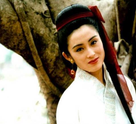 มีหลายหลายอย่างที่ ระหว่างดาราแต่ละยุคที่มีเหมือนกัน คือความสวยและสวยมากๆๆๆ