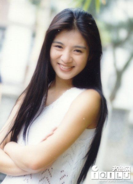 มีหลายหลายอย่างที่ ระหว่างดาราแต่ละยุคที่มีเหมือนกัน คือความสวยและสวยมากๆๆๆ
