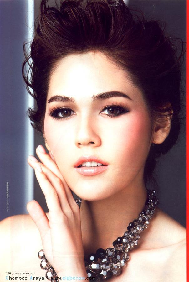 ชมพู่ อารยา เจ้าแม่ปกนิตยสาร