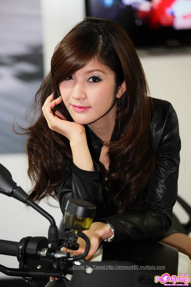 พริตตี้ น่ารักๆ ครับ