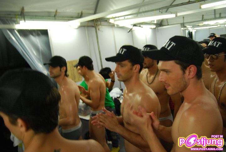 [Backstage] AMAT Fashion Show @ FAME 2010 [22 Oct 2010]
